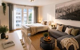 Brand New Studio Apartment #71 With Free Secure Parking In The Center